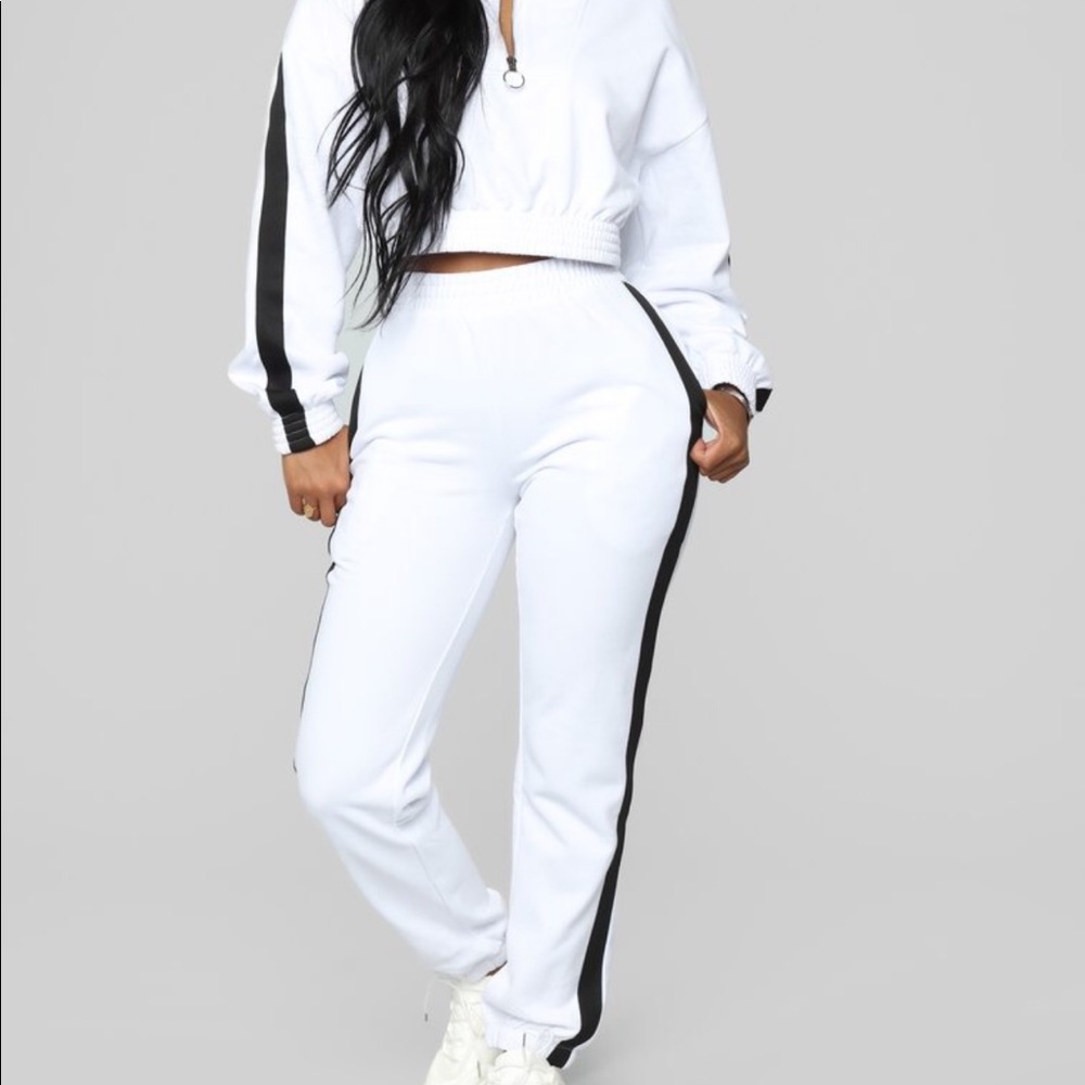 Matching jogger set!